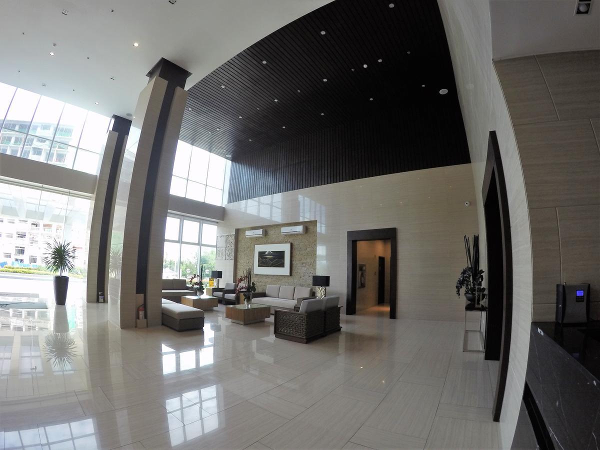 Wind Residence Condo - Tagaytay By Jaderooms Tagaytay City Extérieur photo